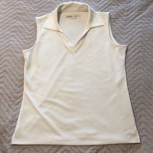 Sleeveless golf/tennis top